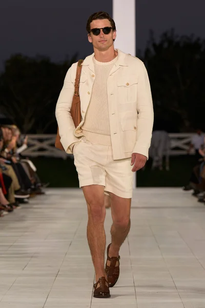 Look 36